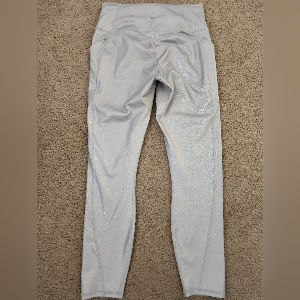 Fabletics Vanessa Hudgens Leggings & Sport Bra - Picture 5 of 9